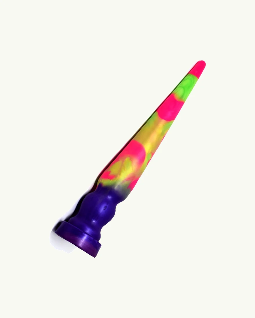 Konischer Silikon-Plug in Pink, Gelb und Violett, echtes Betriebsfoto